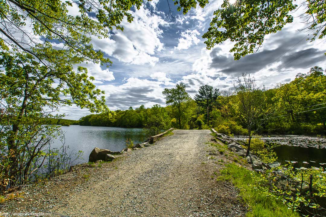 Lake Side Road